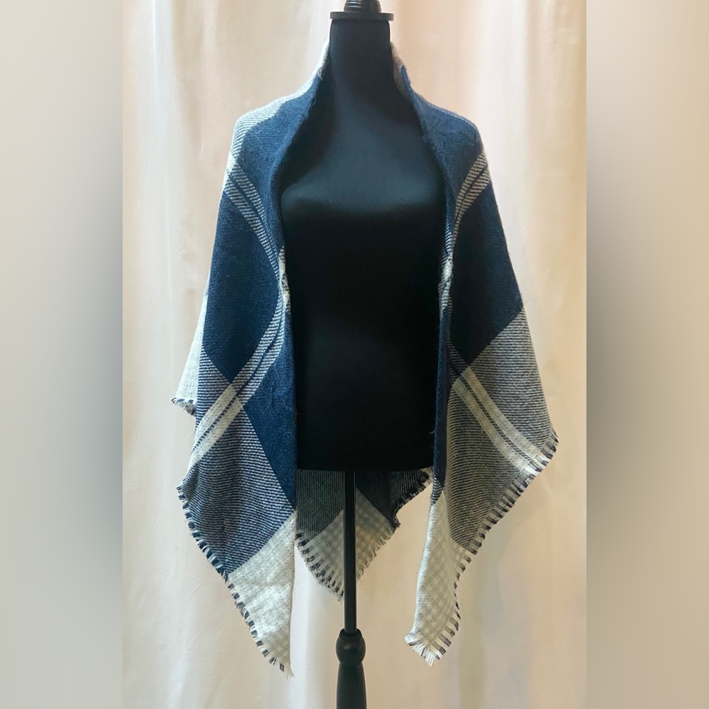 Womens Navy and Off White Reversible Plaid Shawl Wrap